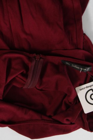Рокля Zara Trafaluc, Размер XS, Цвят Червен, Цена 31,77 лв.