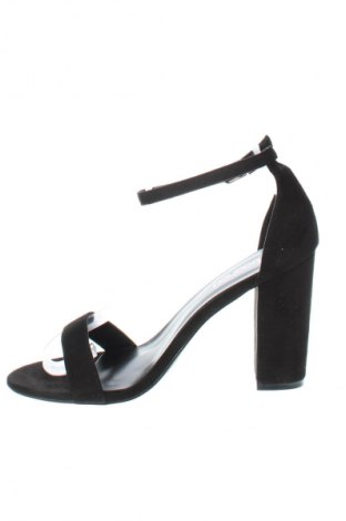 Sandalen Boohoo, Größe 40, Farbe Schwarz, Preis 15,79 €