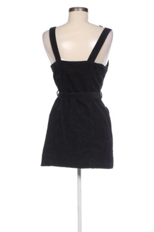 Dámské šaty s tráky Miss Selfridge, Velikost M, Barva Černá, Cena  239,00 Kč