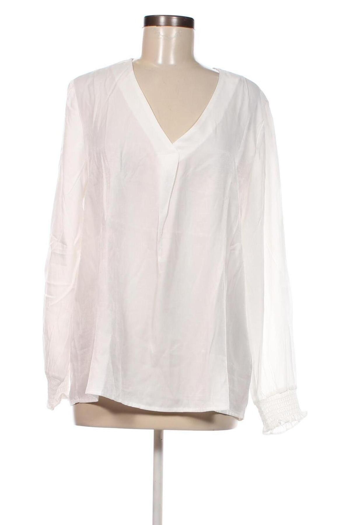 Damen Shirt Cream, Größe L, Farbe Weiß, Preis 30,62 €