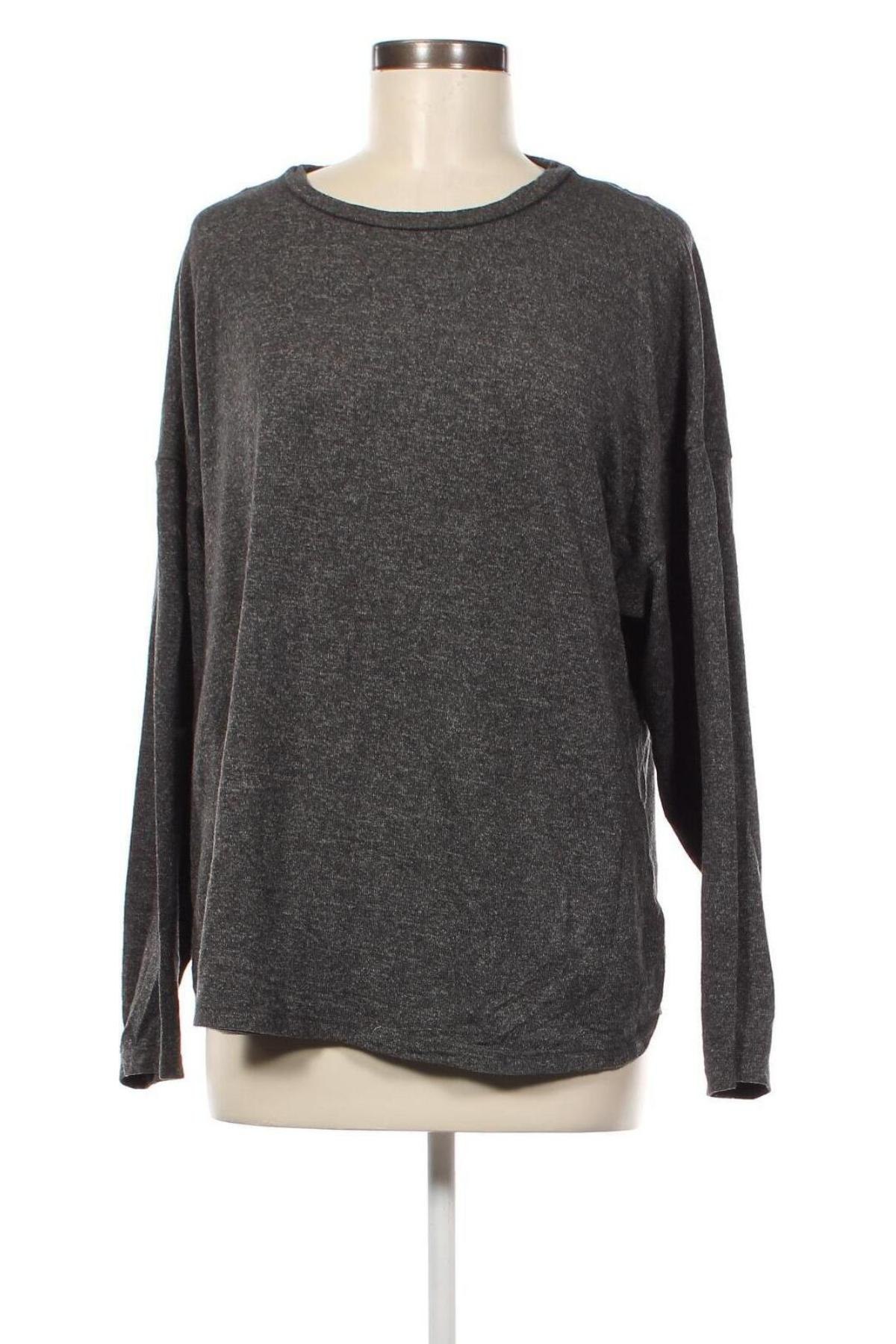 Γυναικεία μπλούζα Cubus, Μέγεθος L, Χρώμα Γκρί, Τιμή 5,88 €