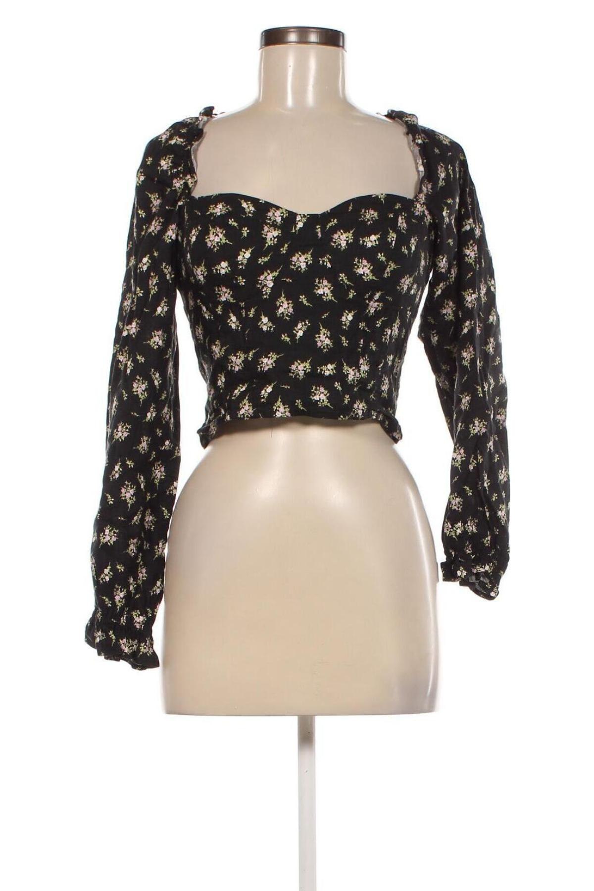 Γυναικεία μπλούζα H&M, Μέγεθος S, Χρώμα Μαύρο, Τιμή 4,70 €