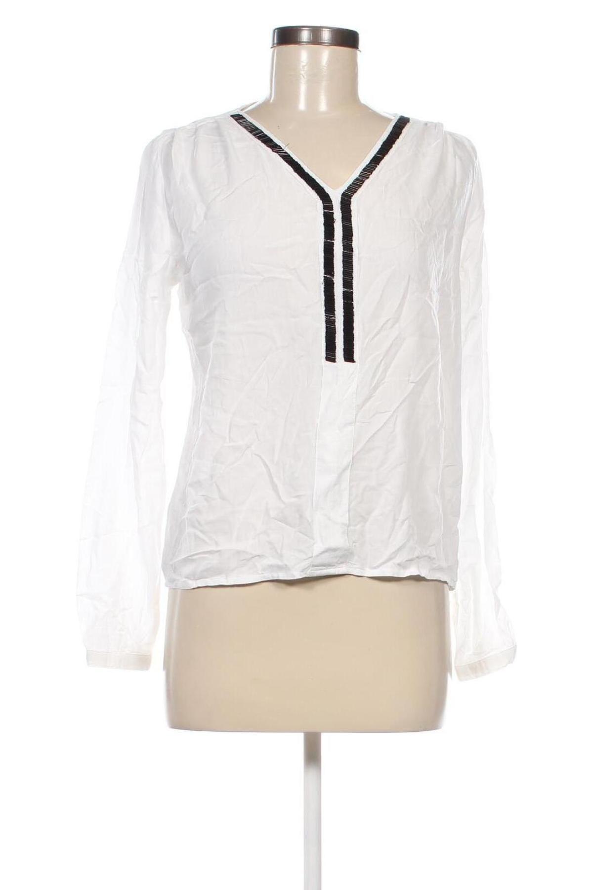 Γυναικεία μπλούζα Items Vero Moda, Μέγεθος XS, Χρώμα Λευκό, Τιμή 6,19 €