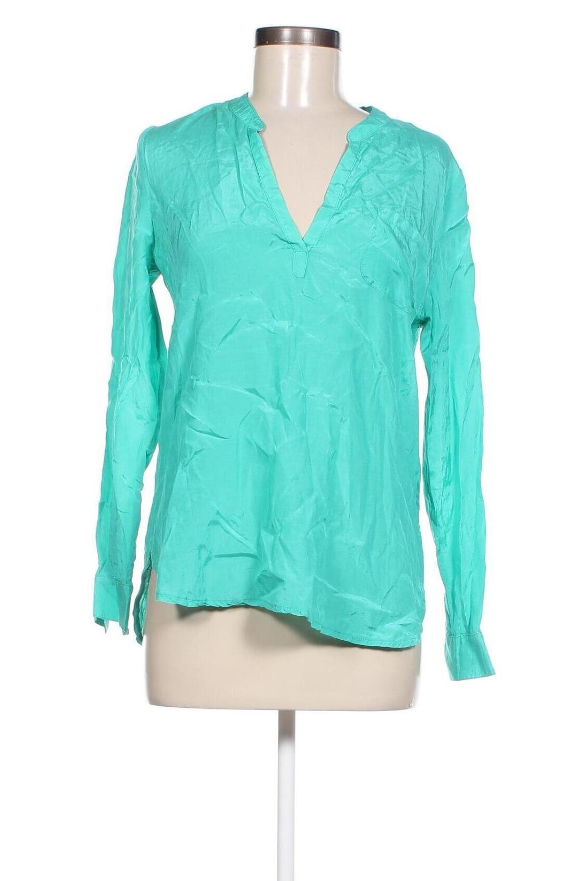 Damen Shirt Jette, Größe S, Farbe Grün, Preis 8,28 €