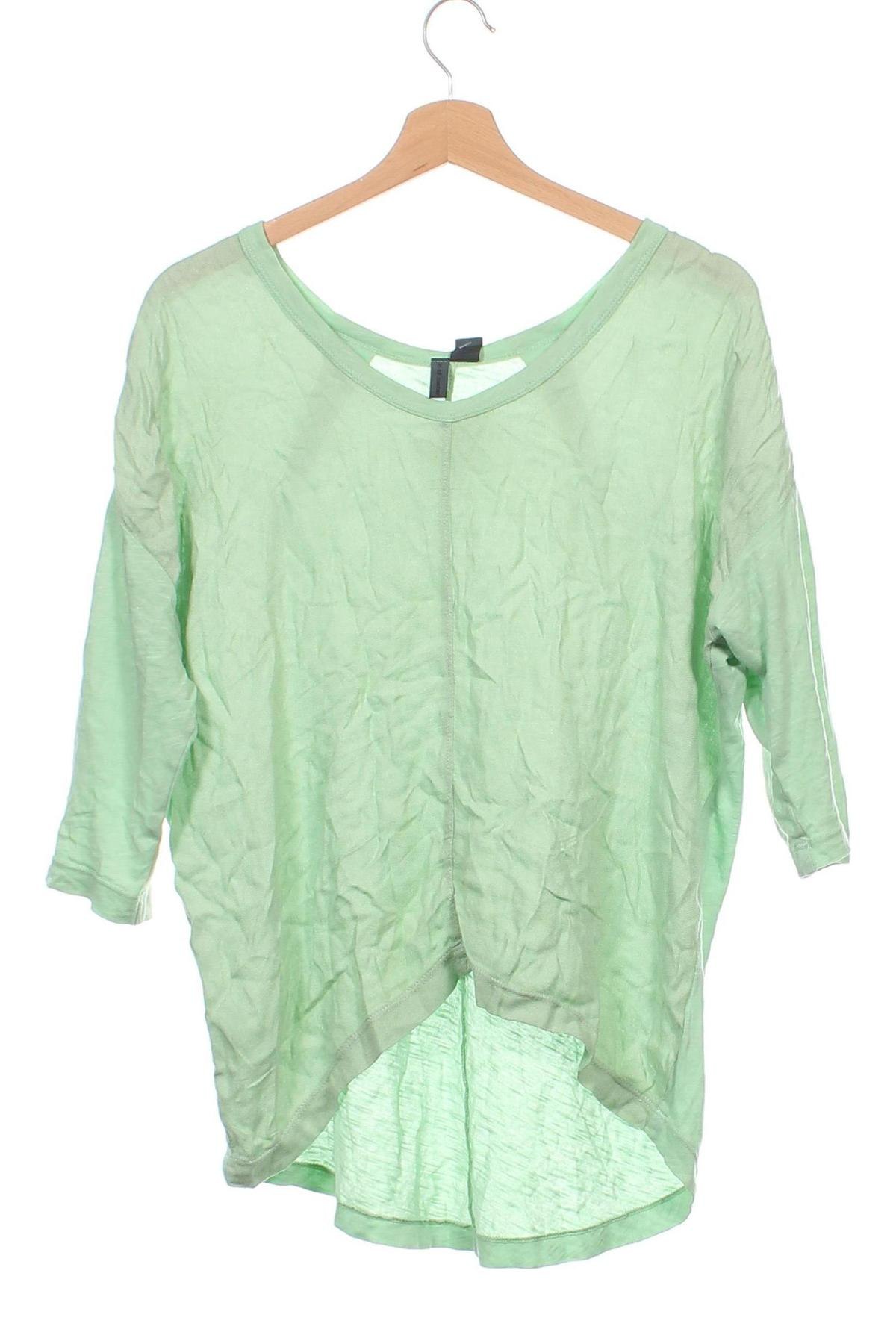 Damen Shirt Left of Center, Größe XS, Farbe Grün, Preis 5,77 €