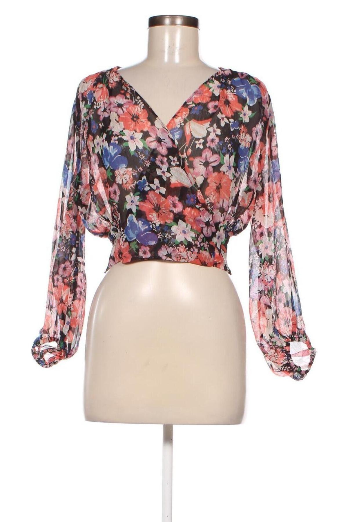 Γυναικεία μπλούζα ONLY, Μέγεθος M, Χρώμα Πολύχρωμο, Τιμή 27,70 €