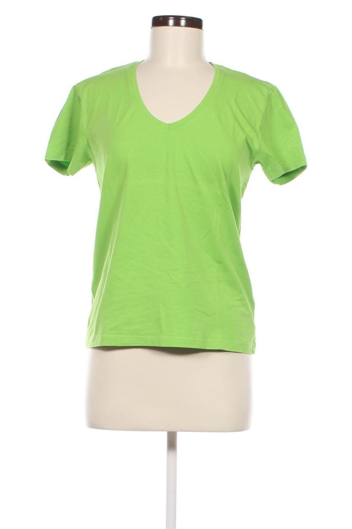 Γυναικείο t-shirt Much More, Μέγεθος M, Χρώμα Πράσινο, Τιμή 4,20 €