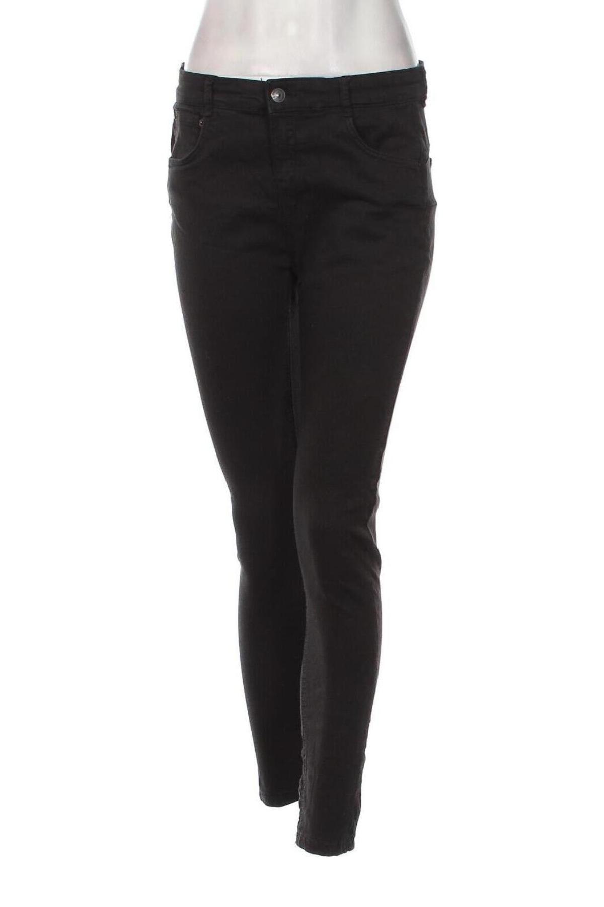 Damen Jeans Pull&Bear, Größe M, Farbe Schwarz, Preis 11,10 €