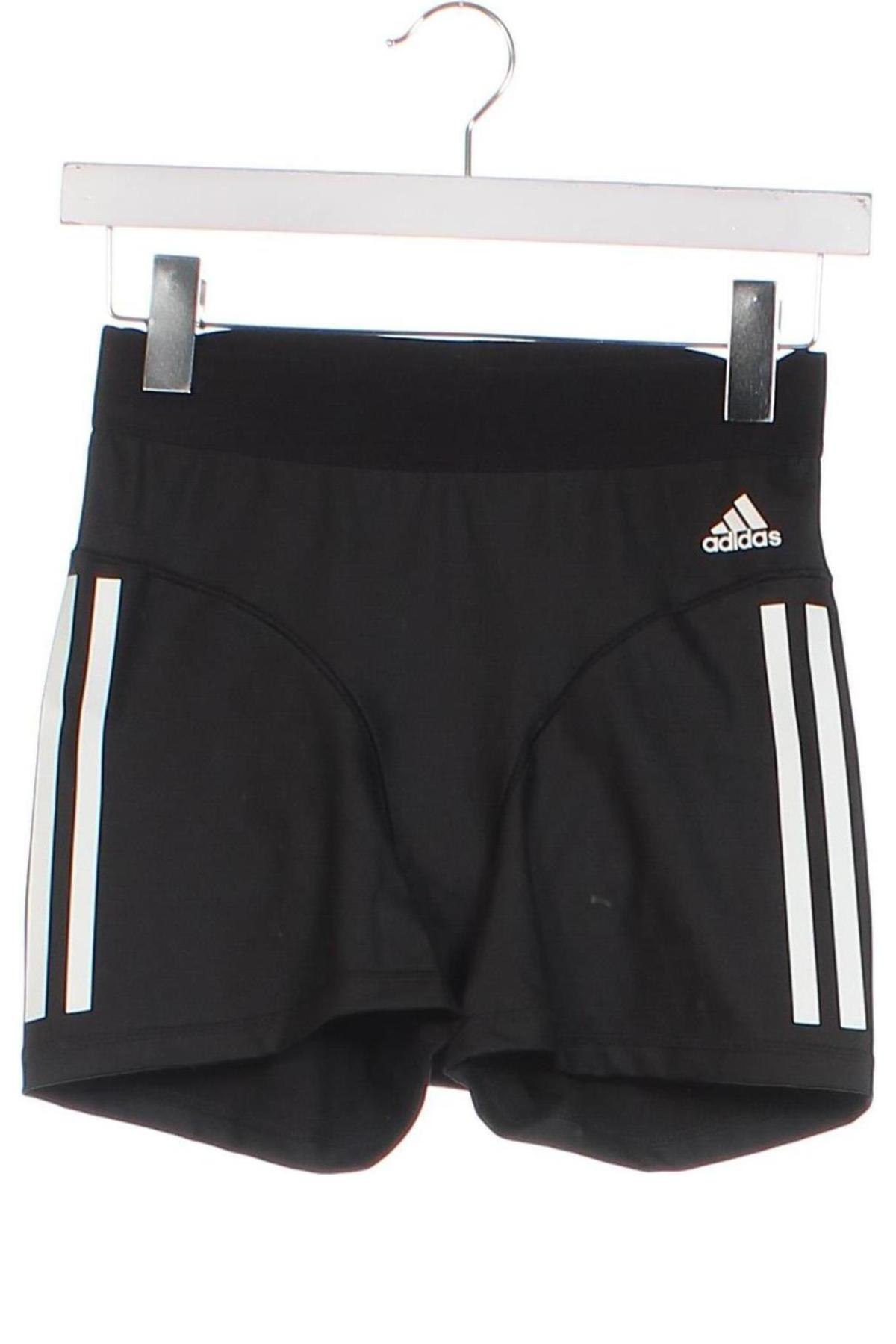 Дамски къс панталон Adidas, Размер XS, Цвят Черен, Цена 33,00 лв.