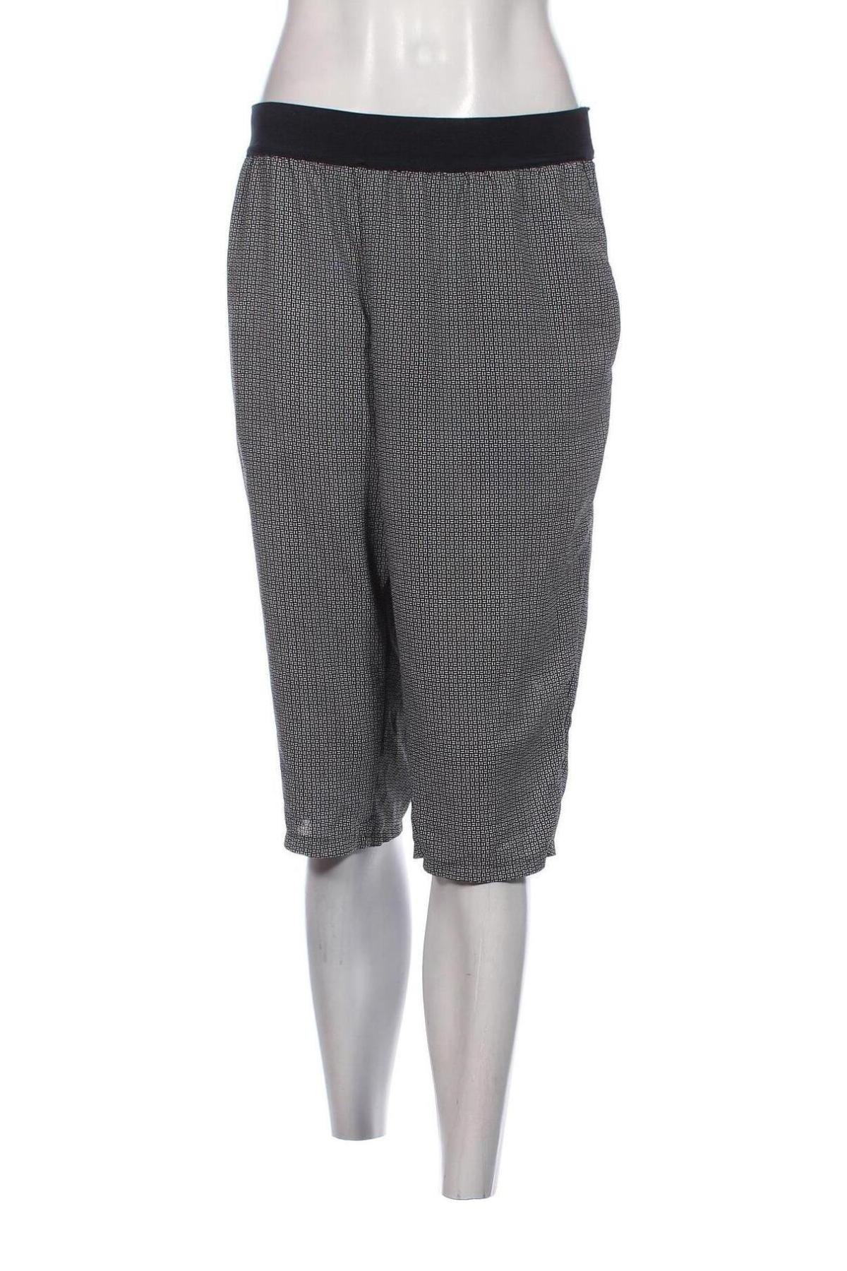 Γυναικείο κοντό παντελόνι Ahlens, Μέγεθος XL, Χρώμα Πολύχρωμο, Τιμή 7,05 €