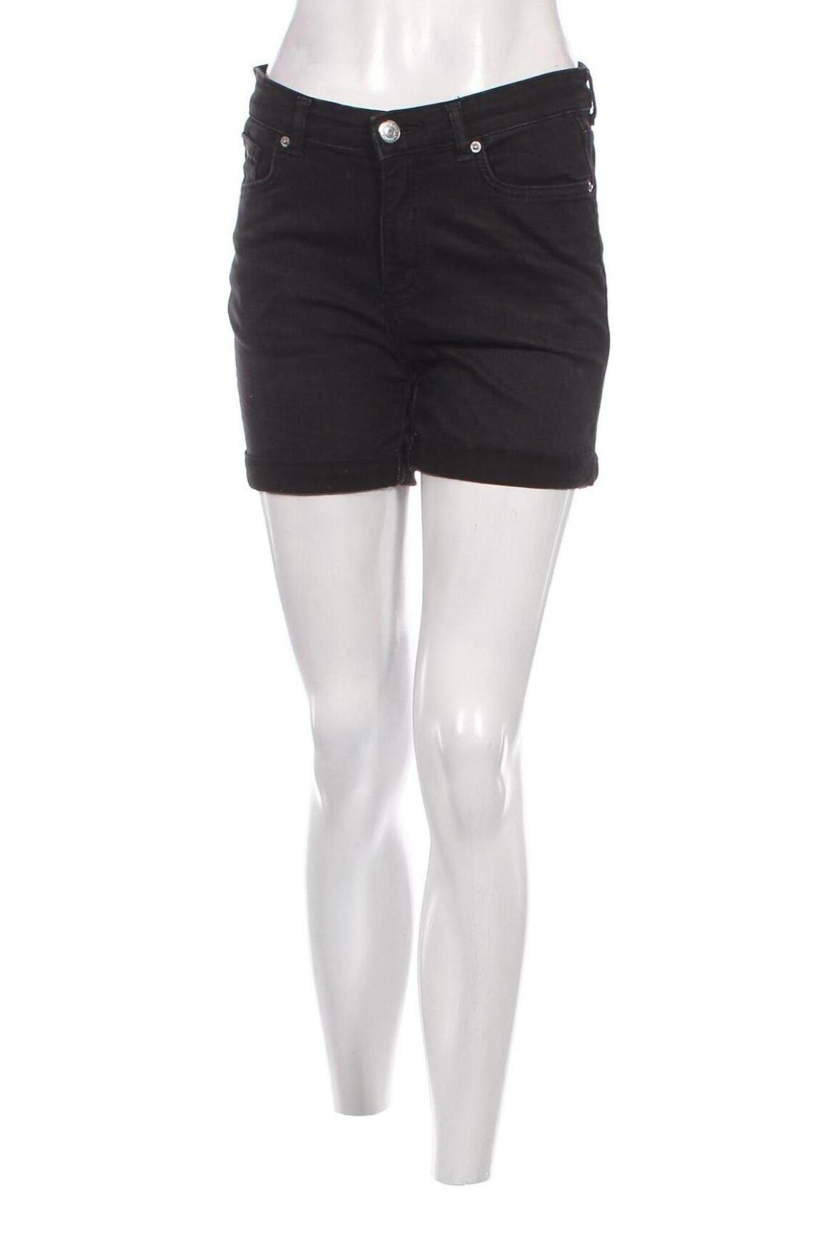 Дамски къс панталон Amisu, Размер M, Цвят Черен, Цена 10,73 лв.
