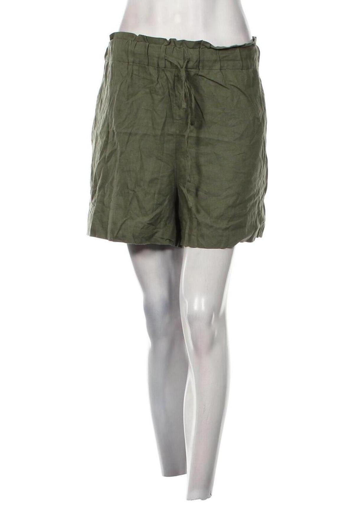 Дамски къс панталон Banana Republic, Размер L, Цвят Зелен, Цена 48,00 лв.