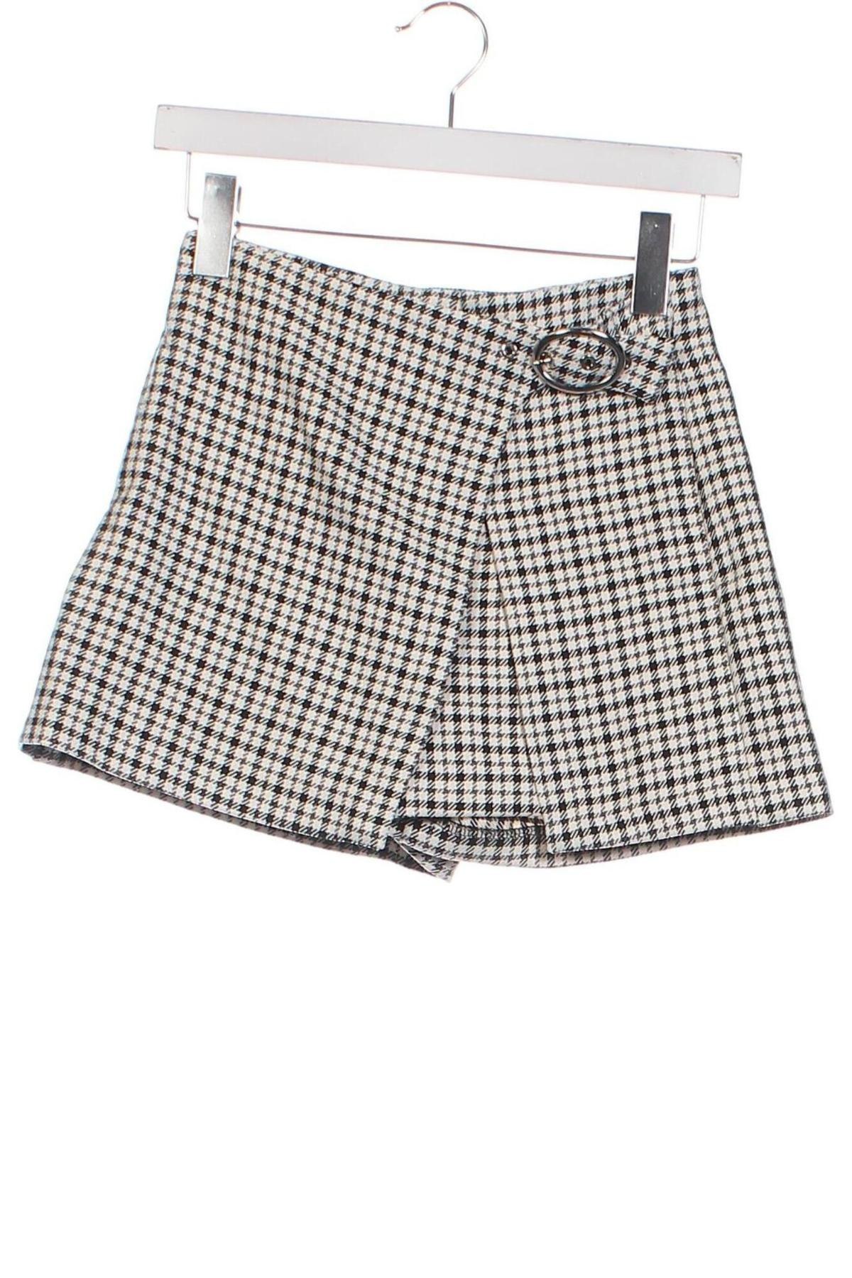 Damen Shorts Bershka, Größe XS, Farbe Mehrfarbig, Preis 7,93 €