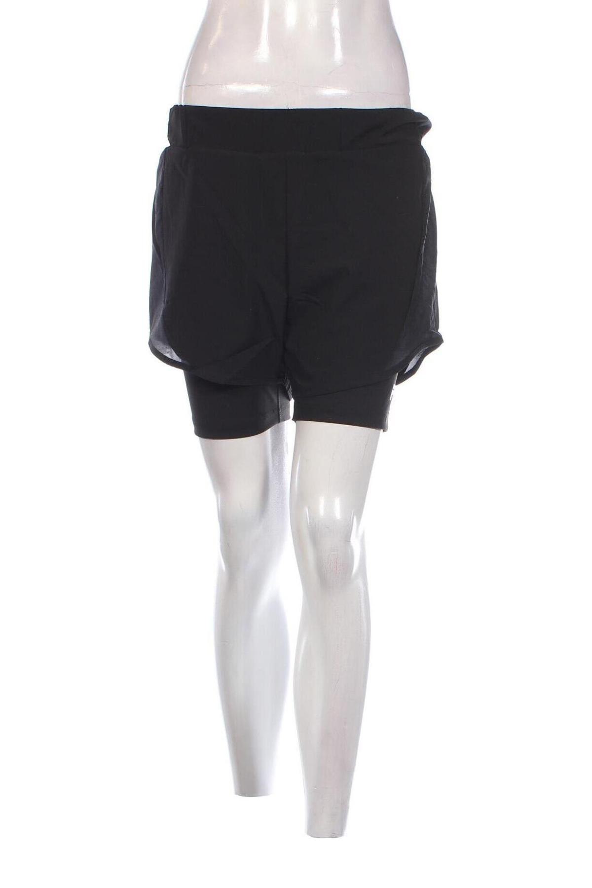 Дамски къс панталон FILA, Размер S, Цвят Черен, Цена 42,35 лв.