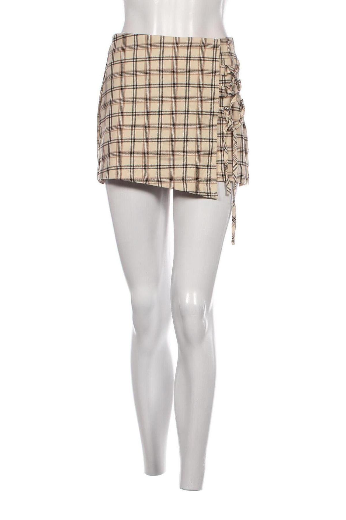 Дамски къс панталон Fb Sister, Размер S, Цвят Многоцветен, Цена 9,50 лв.