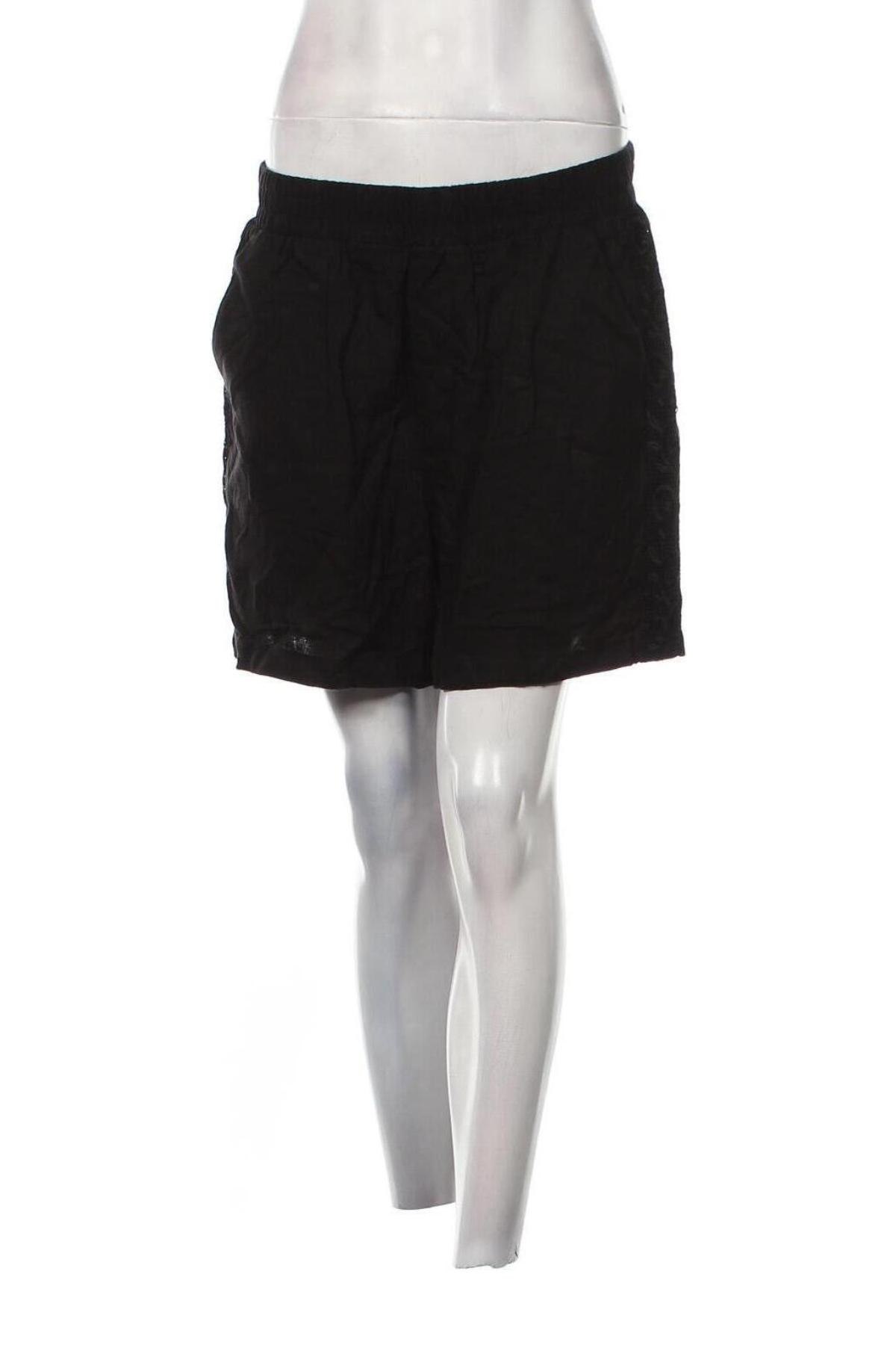 Γυναικείο κοντό παντελόνι Laura Torelli, Μέγεθος M, Χρώμα Μαύρο, Τιμή 4,11 €