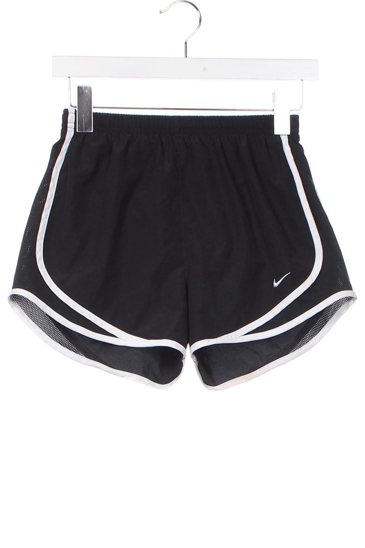 Pantaloni scurți de femei Nike, Mărime XS, Culoare Negru, Preț 111,84 Lei