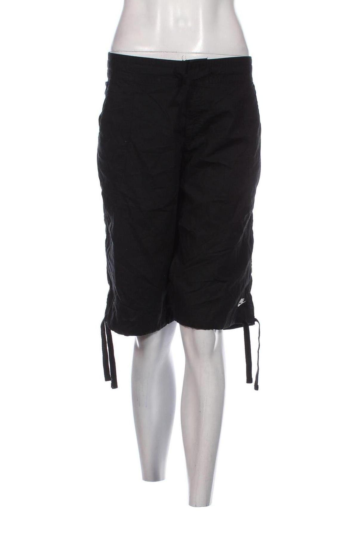 Γυναικείο κοντό παντελόνι Nike, Μέγεθος L, Χρώμα Μαύρο, Τιμή 36,74 €