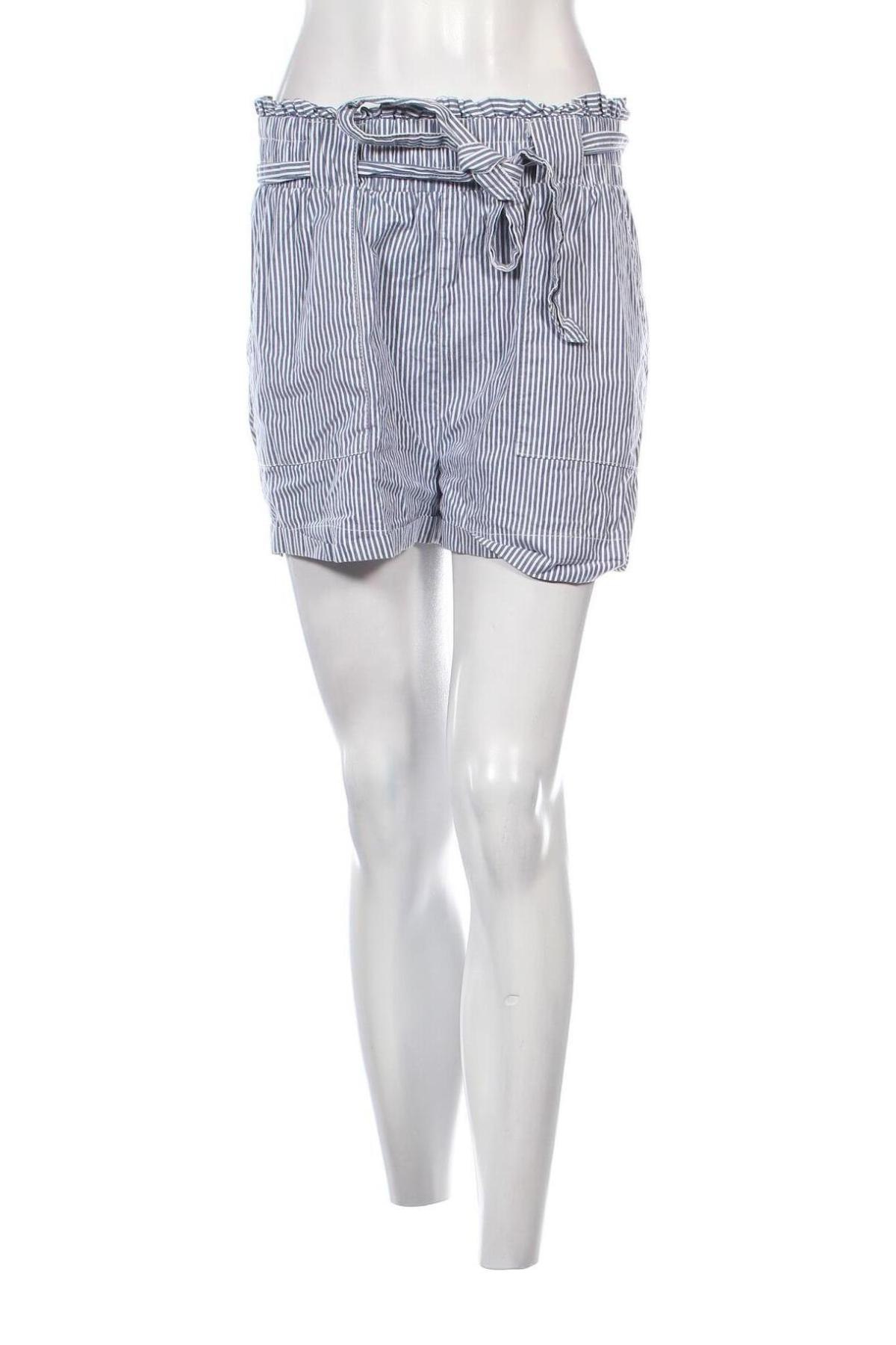 Дамски къс панталон ONLY, Размер M, Цвят Многоцветен, Цена 11,14 лв.