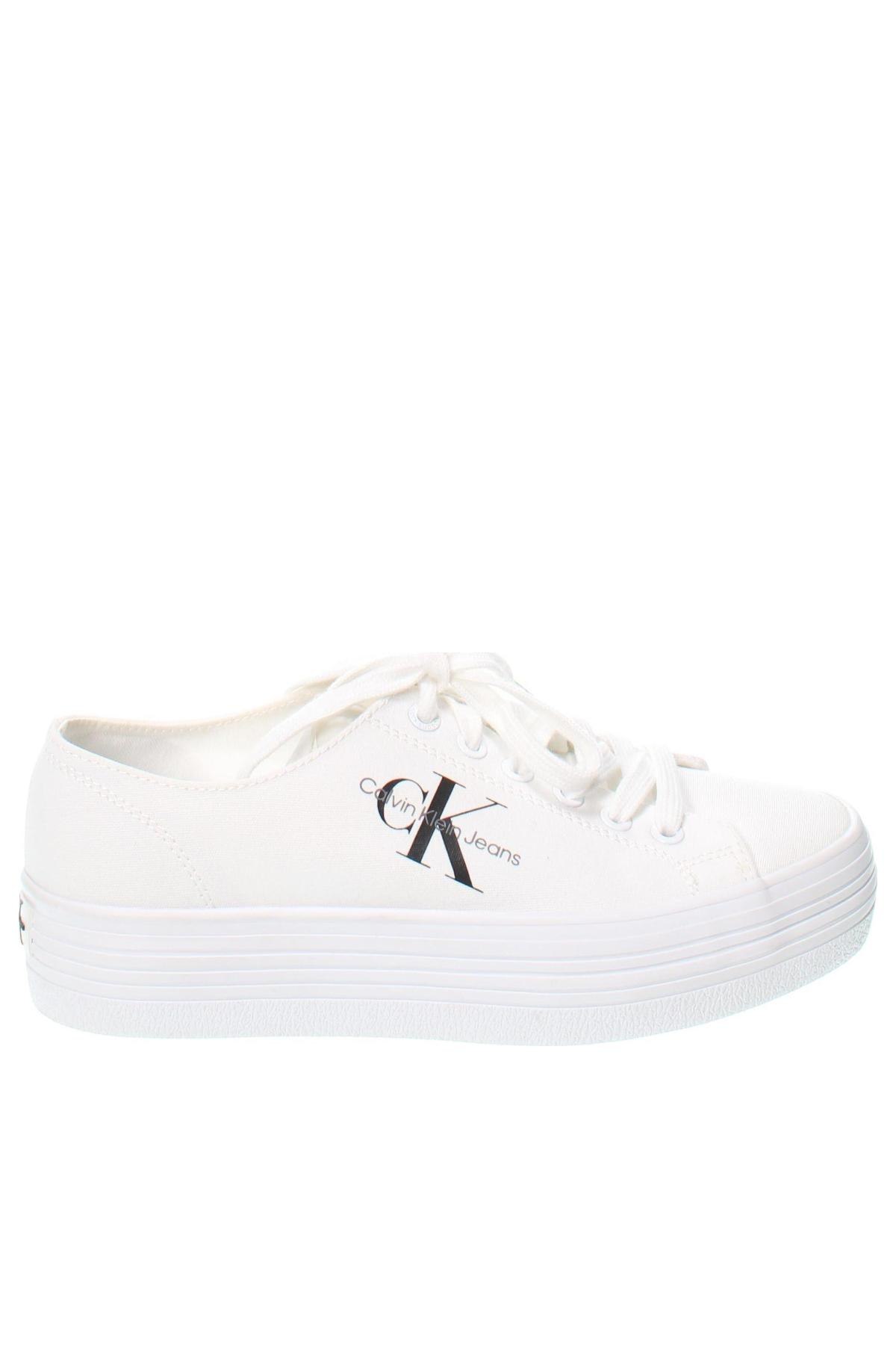 Дамски обувки Calvin Klein Jeans, Размер 38, Цвят Бял, Цена 103,20 лв.