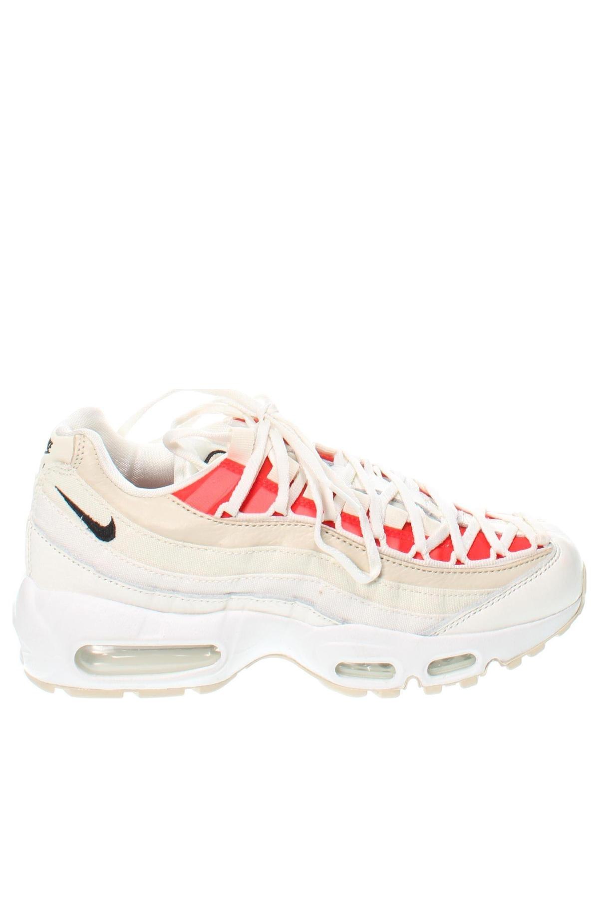 Дамски обувки Nike, Размер 38, Цвят Многоцветен, Цена 240,35 лв.