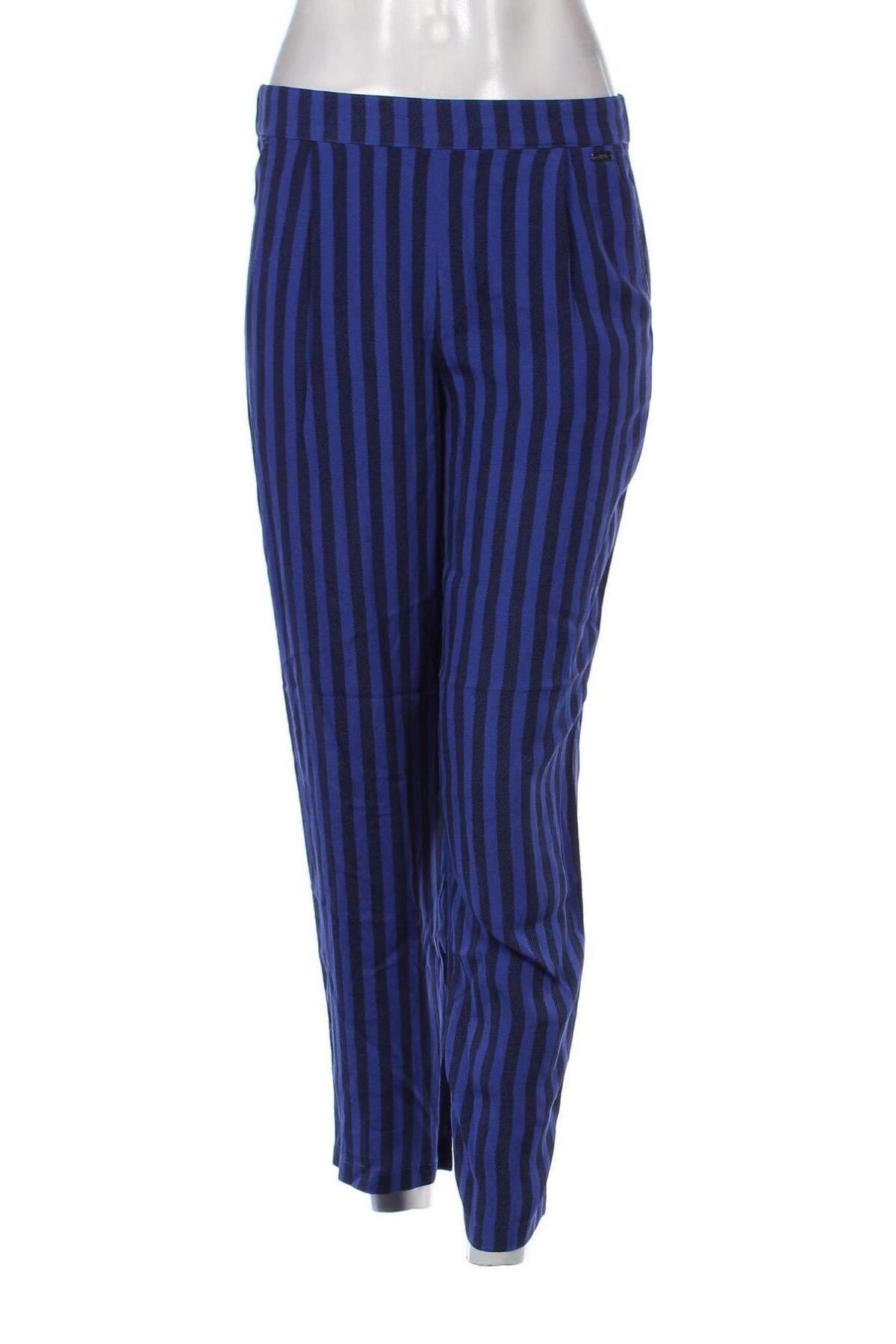 Дамски панталон Armani Exchange, Размер XS, Цвят Син, Цена 112,20 лв.