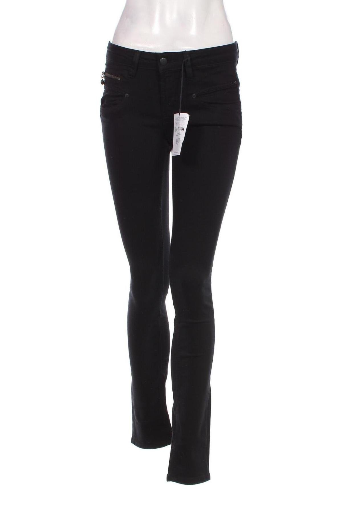 Дамски панталон Freeman T. Porter, Размер S, Цвят Черен, Цена 85,80 лв.