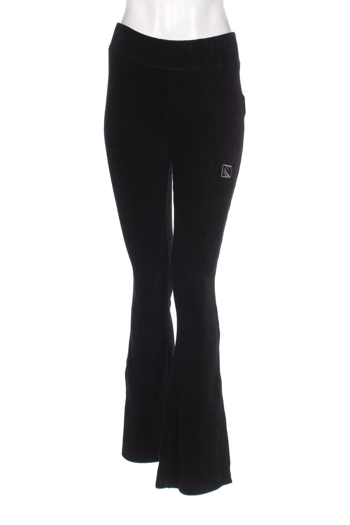 Дамски панталон Karl Kani, Размер S, Цвят Черен, Цена 68,20 лв.