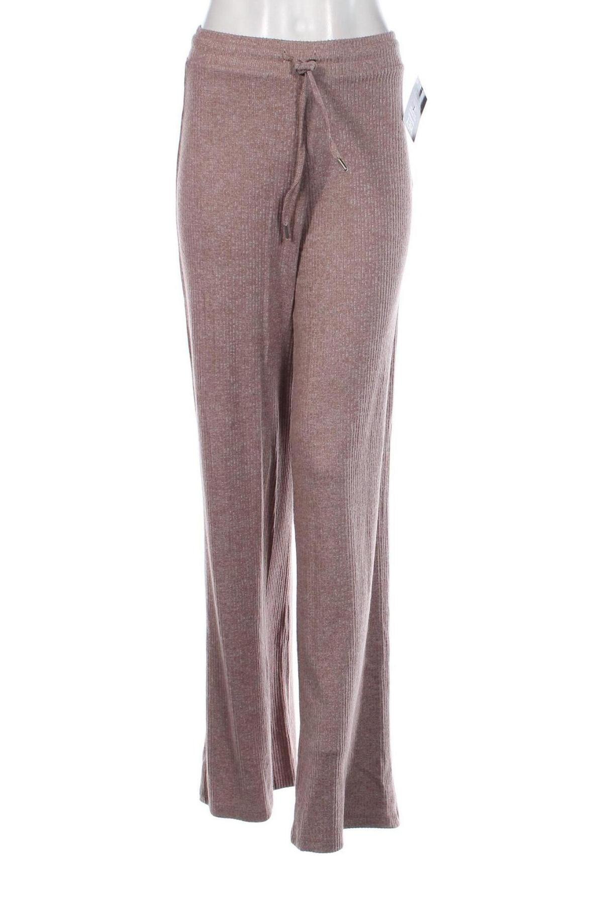 Дамски панталон Nly Trend, Размер S, Цвят Бежов, Цена 22,04 лв.