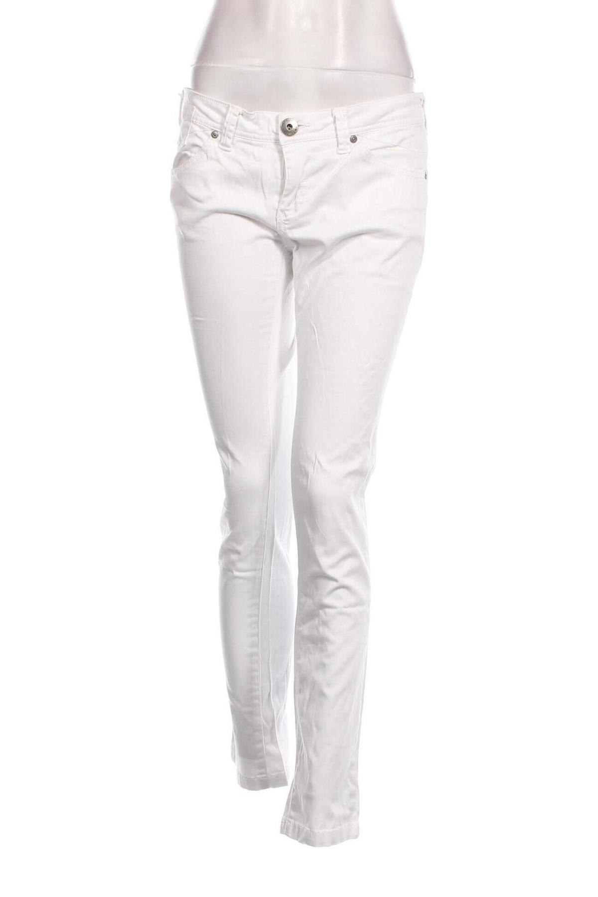 Дамски панталон ONLY, Размер M, Цвят Бял, Цена 8,91 лв.