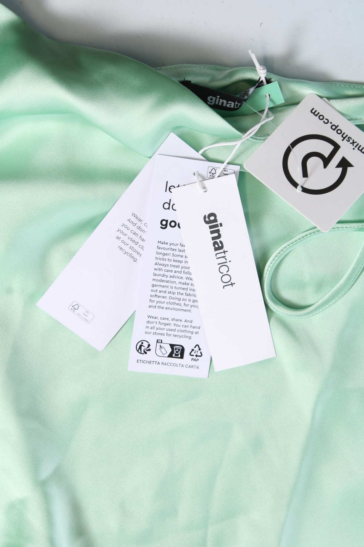 Γυναικείο αμάνικο μπλουζάκι Gina Tricot, Μέγεθος XS, Χρώμα Πράσινο, Τιμή 6,39 €