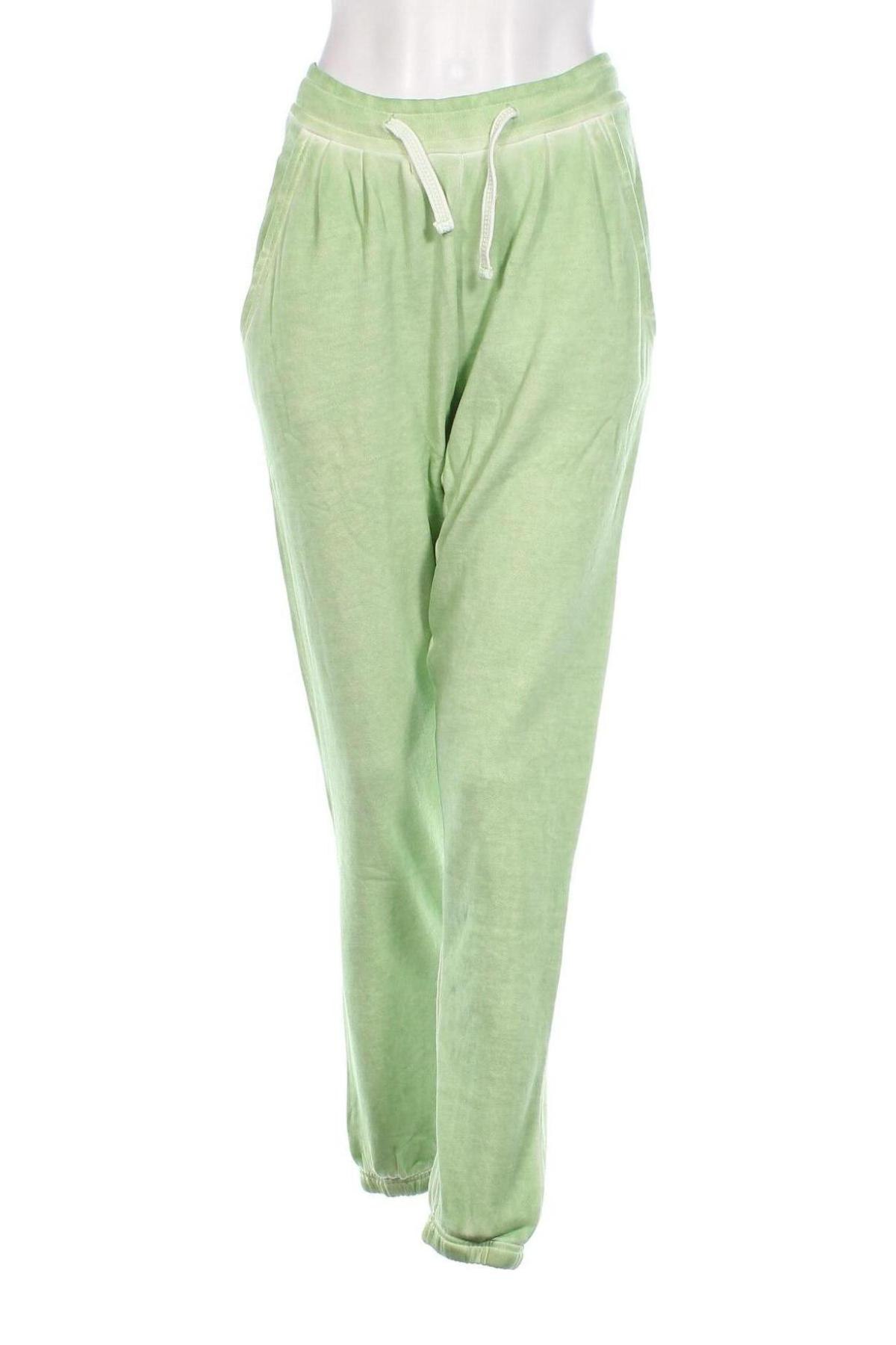 Pantaloni trening de femei Urban Classics, Mărime S, Culoare Verde, Preț 126,65 Lei