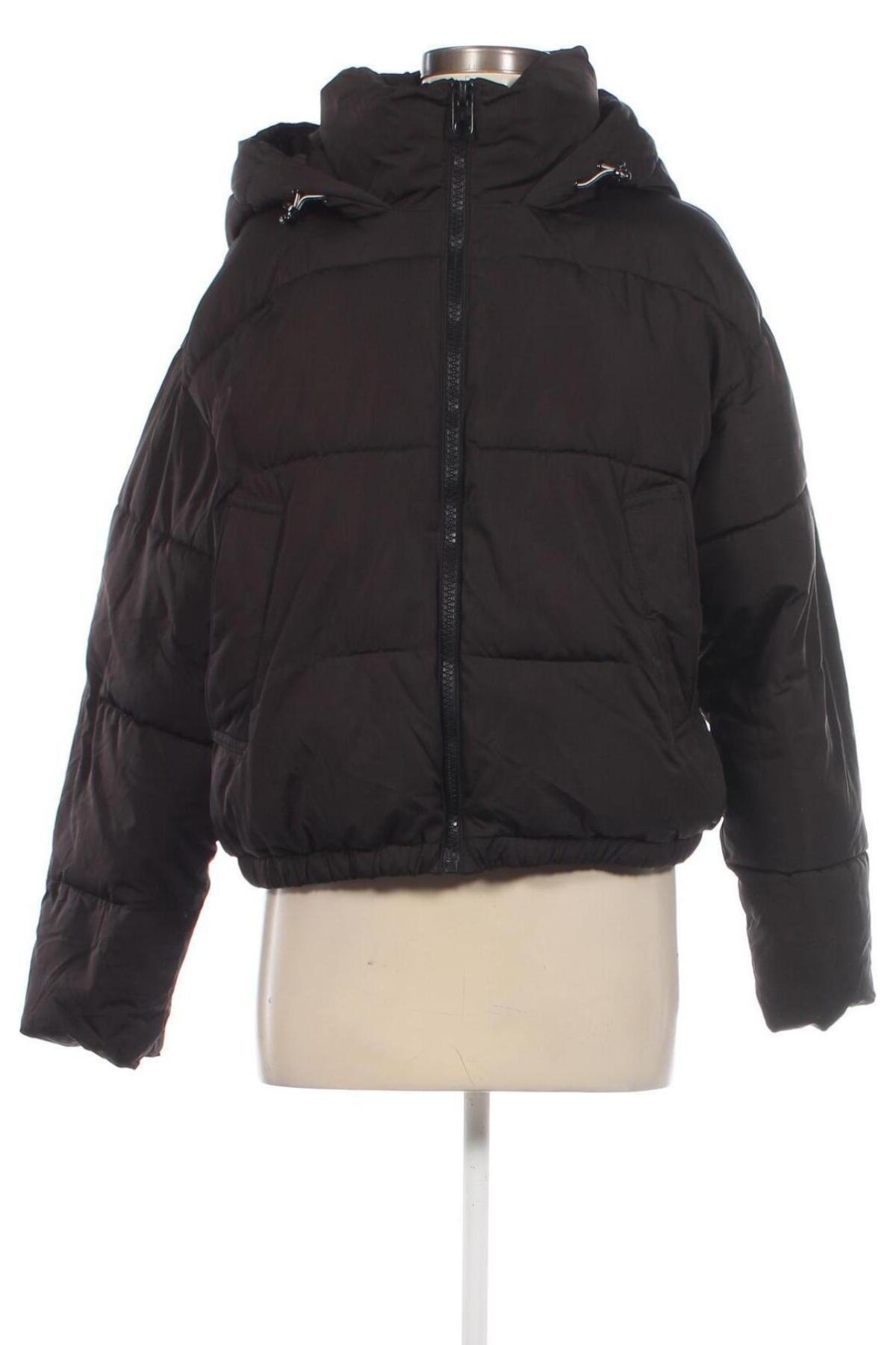Dámská bunda  Pull&Bear, Velikost M, Barva Černá, Cena  957,00 Kč