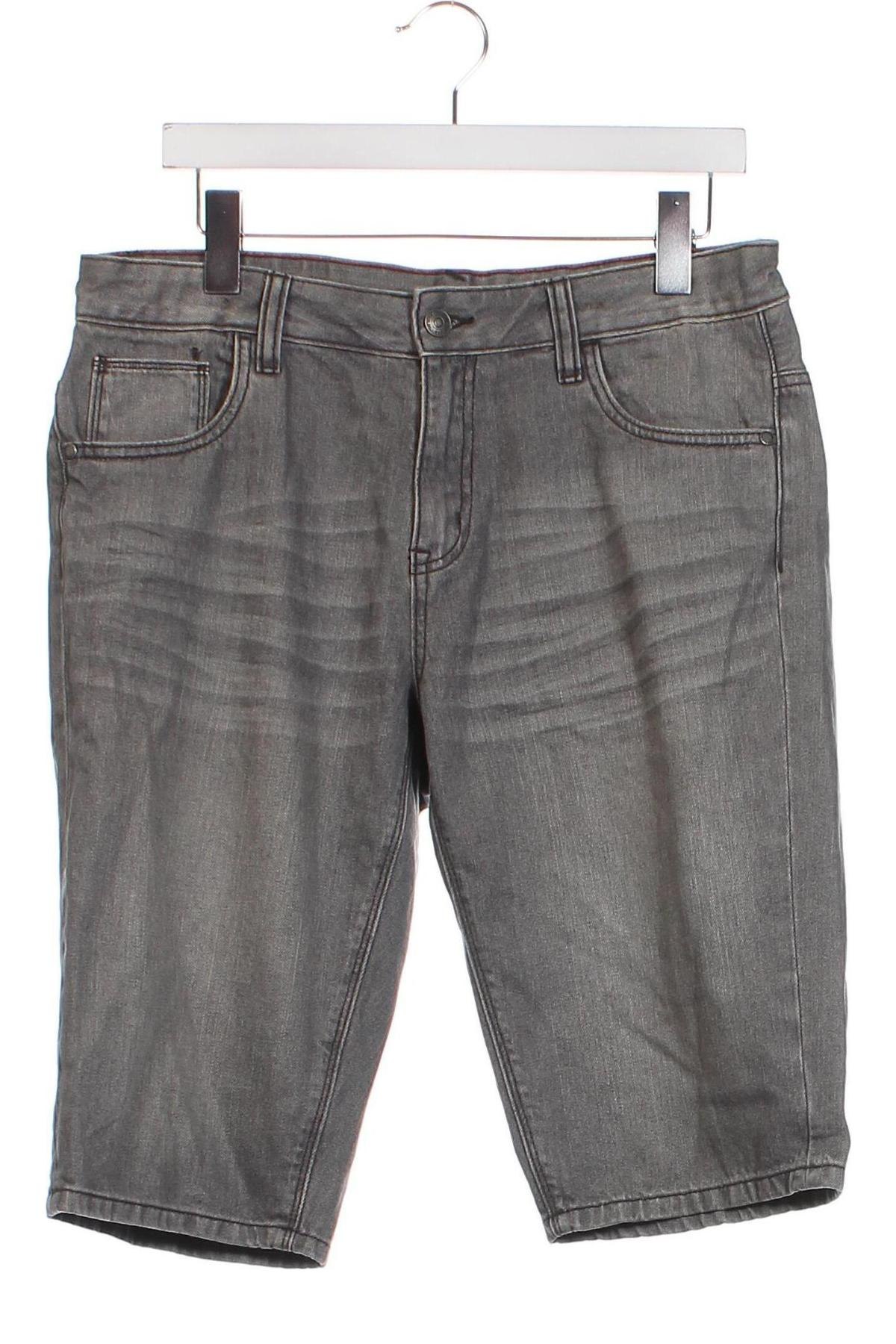 Детски къс панталон C&A, Размер 15-18y/ 170-176 см, Цвят Сив, Цена 7,28 лв.