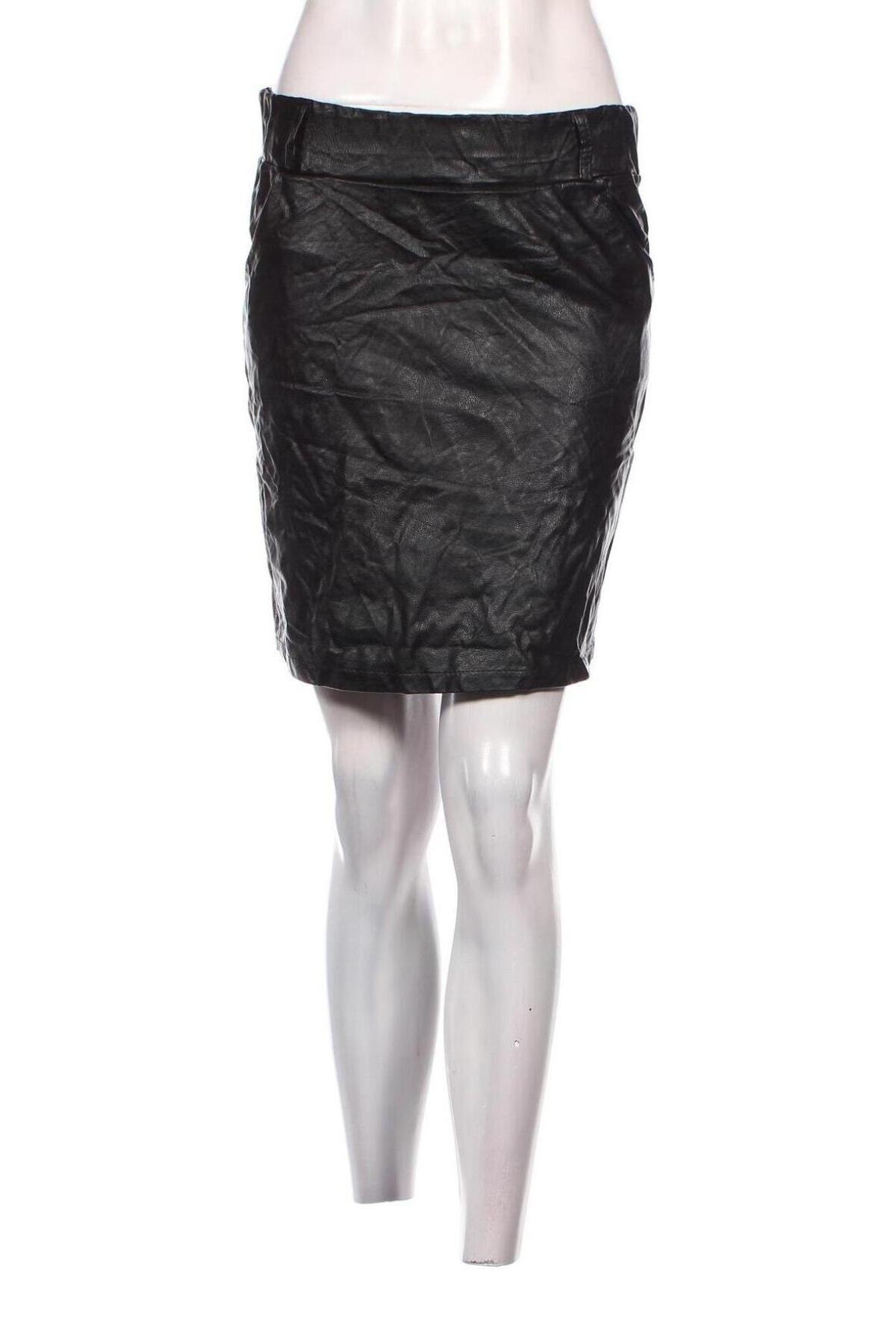 Kožená sukně , Velikost M, Barva Černá, Cena  152,00 Kč