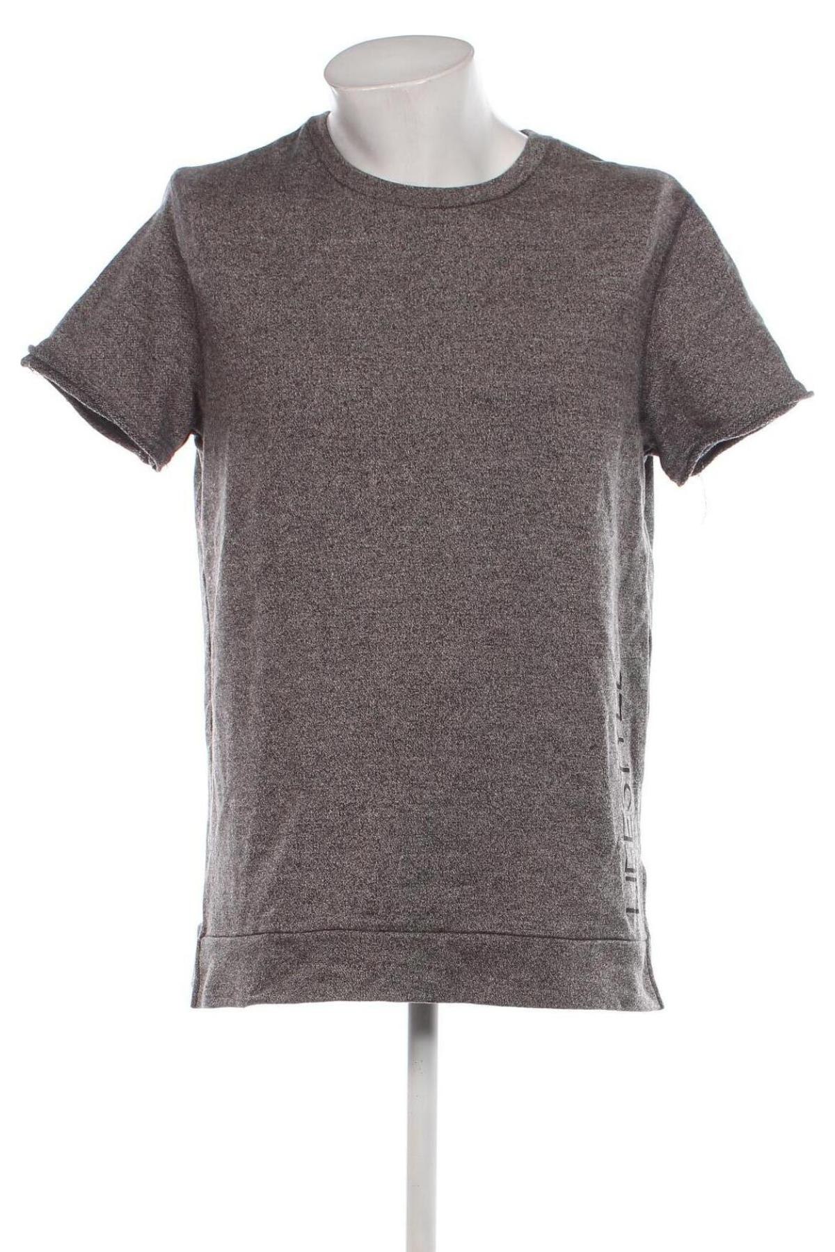 Ανδρικό t-shirt Much More, Μέγεθος XL, Χρώμα Γκρί, Τιμή 7,00 €