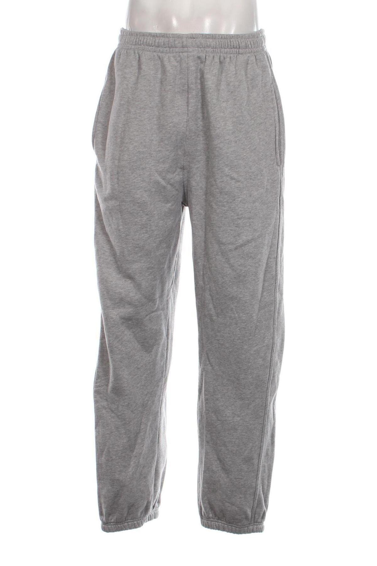 Pantaloni trening de bărbați Urban Classics, Mărime XL, Culoare Gri, Preț 67,98 Lei