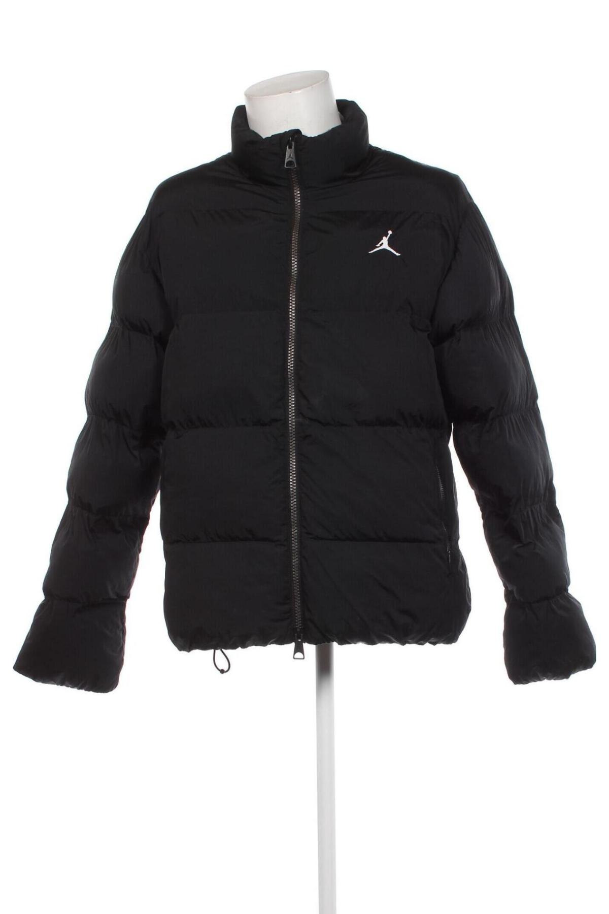 Мъжко яке Air Jordan Nike, Размер L, Цвят Черен, Цена 285,75 лв.