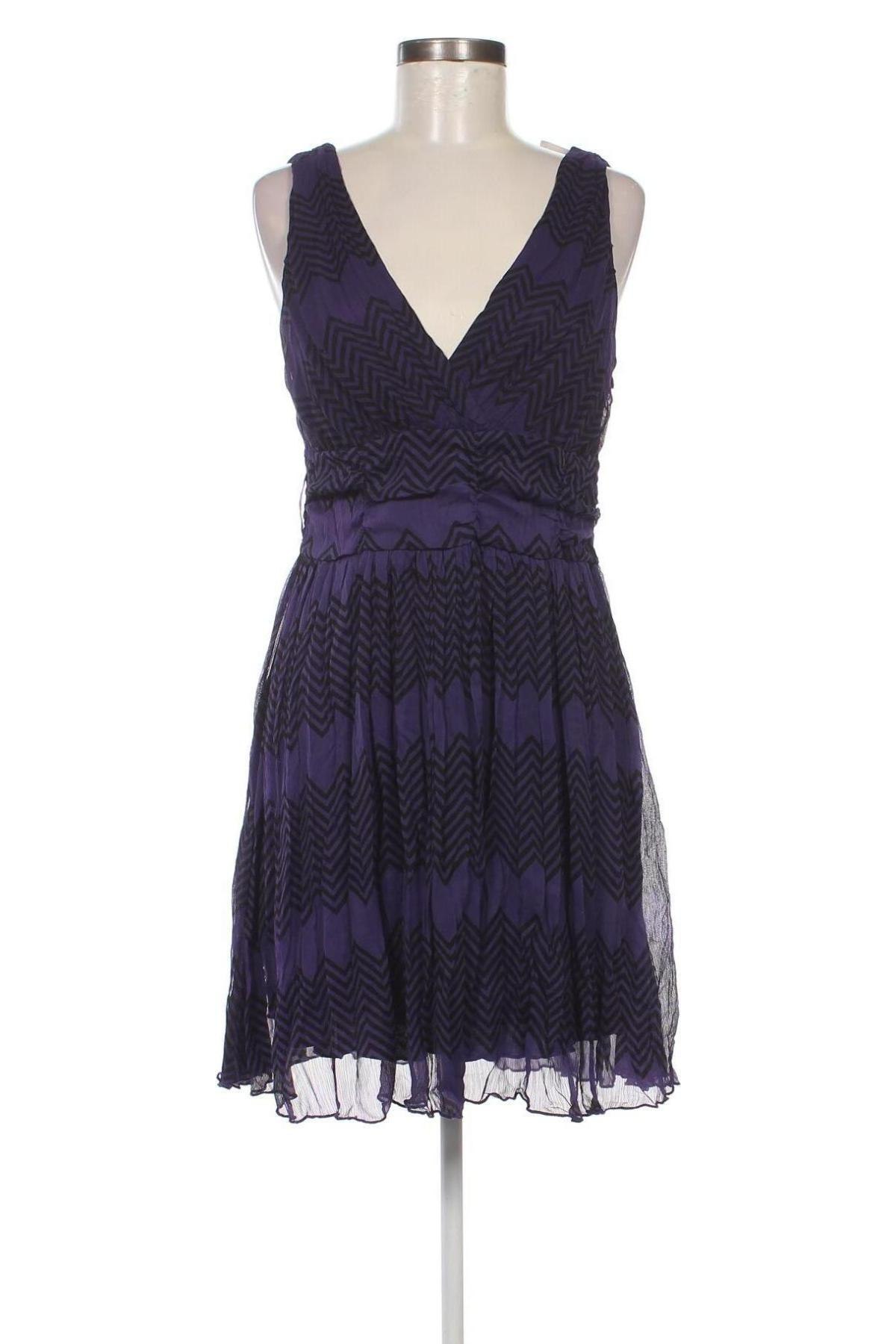 Kleid, Größe M, Farbe Lila, Preis 8,90 €