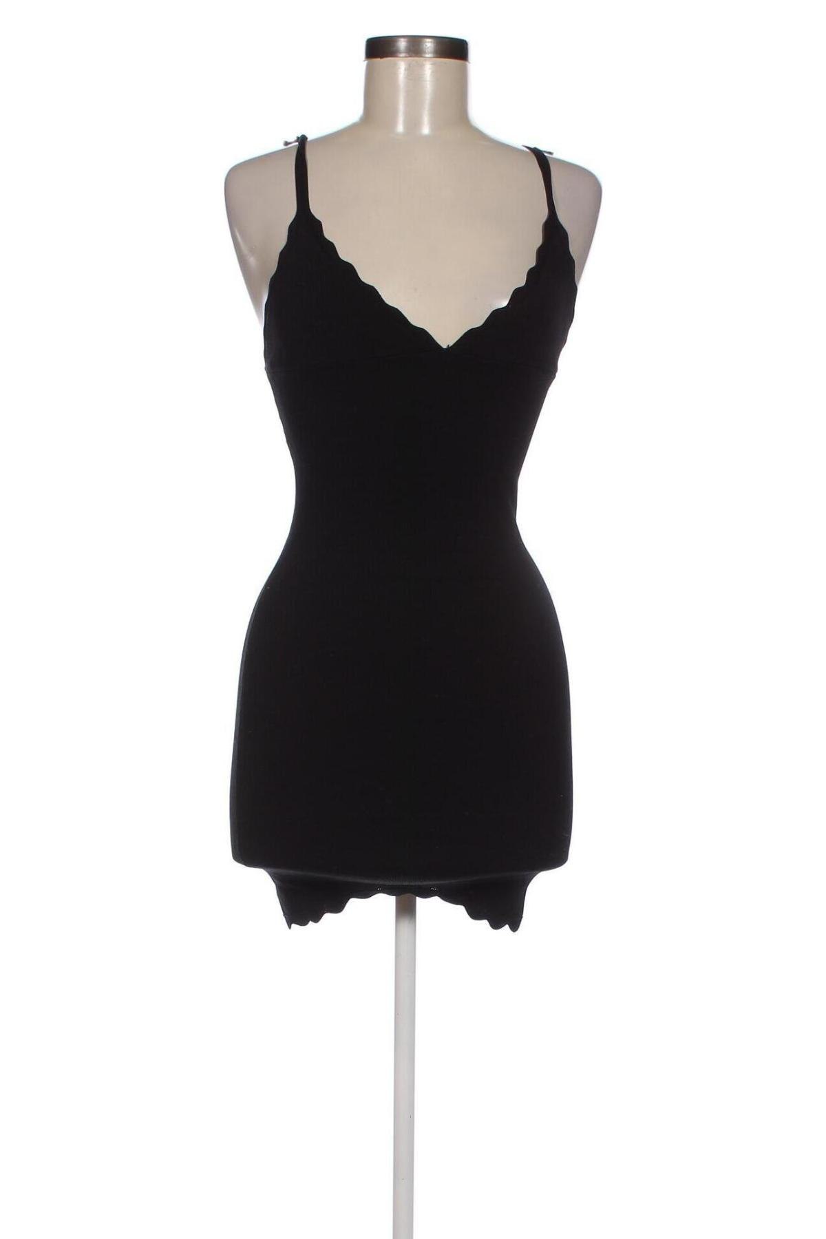 Rochie Bershka, Mărime S, Culoare Negru, Preț 47,70 Lei