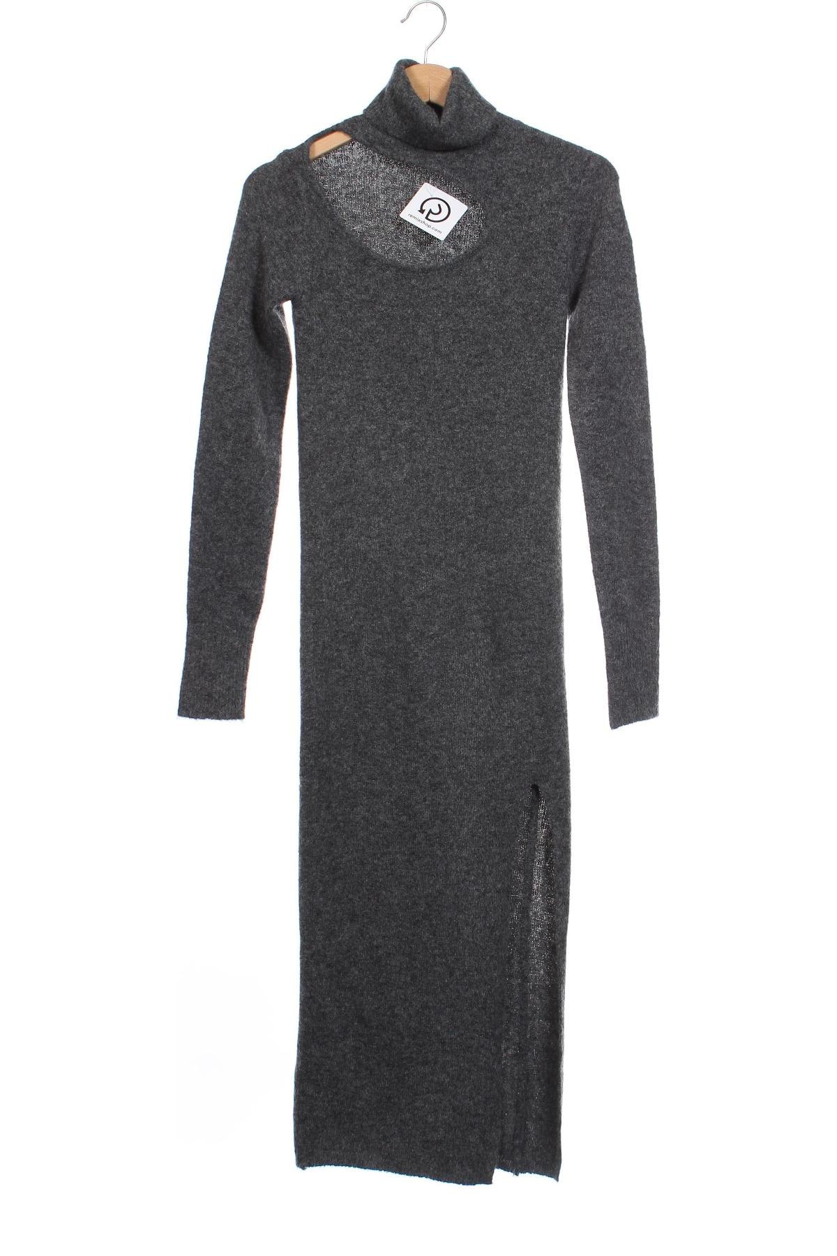 Kleid Bershka, Größe XS, Farbe Grau, Preis 8,90 €