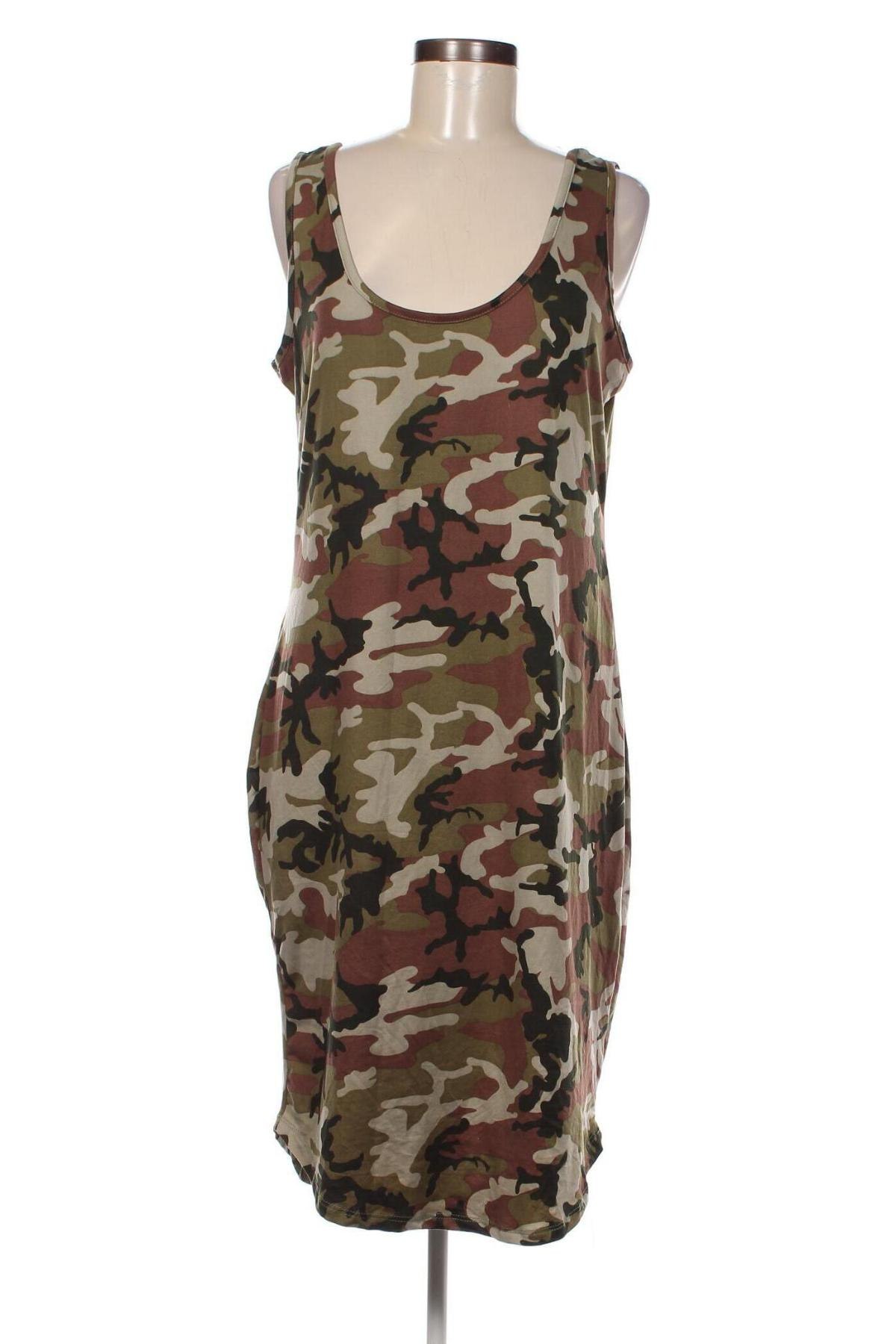 Kleid Fashion nova, Größe L, Farbe Mehrfarbig, Preis 11,10 €