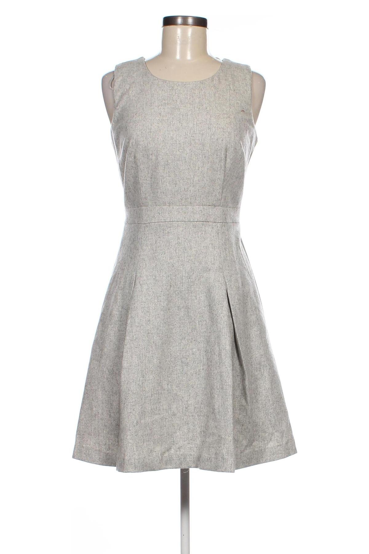Kleid Orsay, Größe S, Farbe Grau, Preis 23,52 €