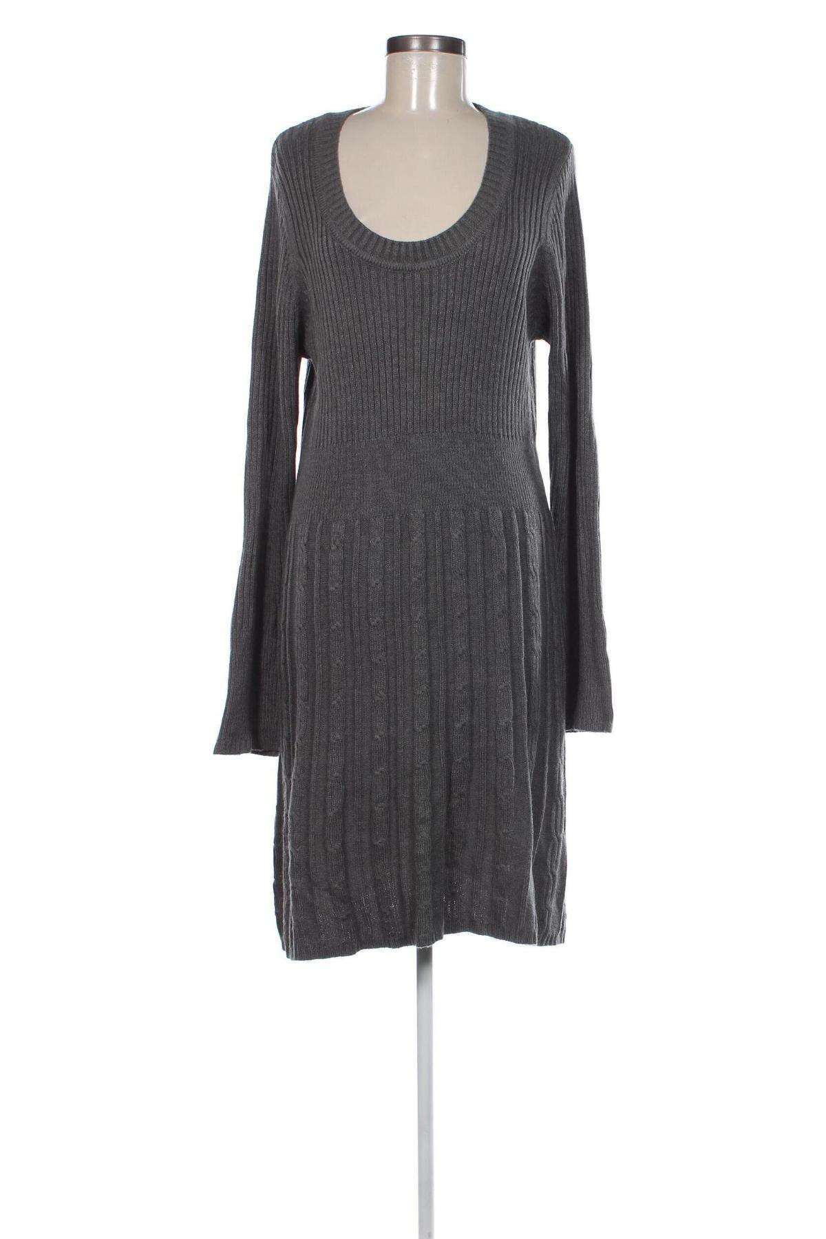 Kleid Rivers, Größe M, Farbe Grau, Preis € 12,51