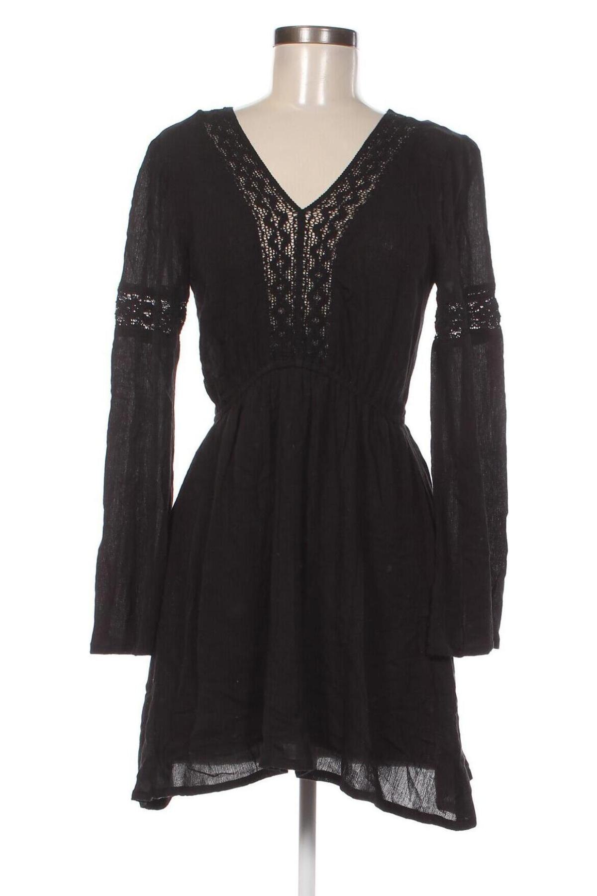 Šaty  Rut & Circle, Velikost S, Barva Černá, Cena  421,00 Kč