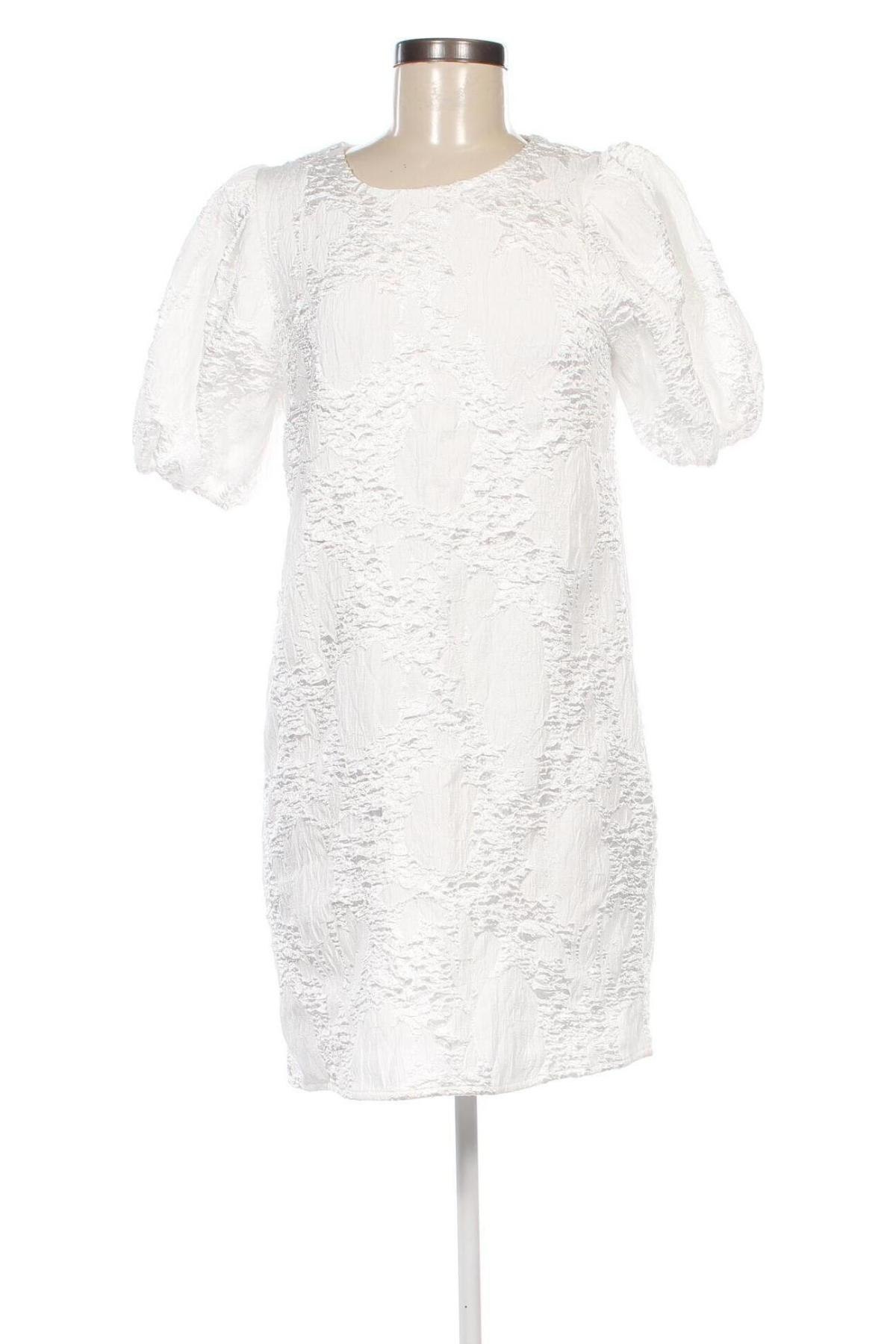 Rochie White, Mărime M, Culoare Alb, Preț 67,34 Lei