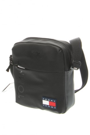 Torebka Tommy Hilfiger, Kolor Czarny, Cena 384,99 zł