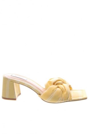 Papuci Stradivarius, Mărime 38, Culoare Multicolor, Preț 151,96 Lei
