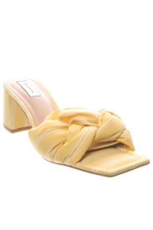 Papuci Stradivarius, Mărime 38, Culoare Multicolor, Preț 151,96 Lei