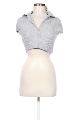 Дамска блуза Brandy Melville, Размер M, Цвят Сив, Цена 11,99 лв.